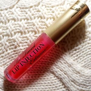Too Faced instant lip plumper